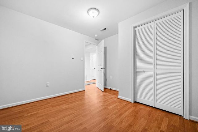 1044 TREVINO LN, Herndon, VA 20170