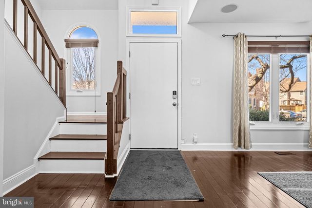 1044 TREVINO LN, Herndon, VA 20170