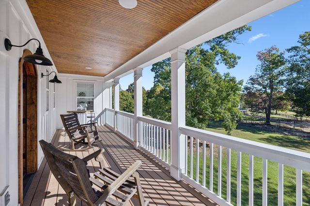 4325 Cave Springs Rd, Columbia, TN 38401