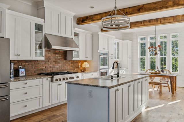 4325 Cave Springs Rd, Columbia, TN 38401
