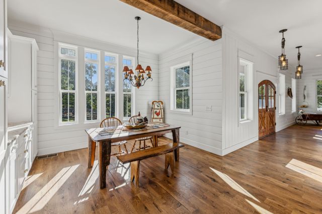 4325 Cave Springs Rd, Columbia, TN 38401