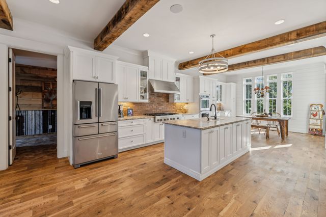 4325 Cave Springs Rd, Columbia, TN 38401