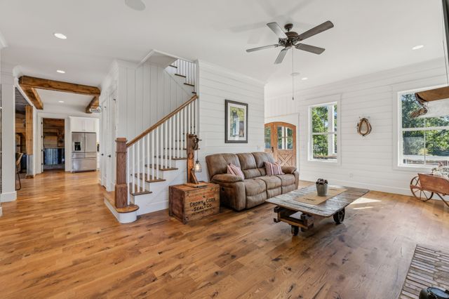 4325 Cave Springs Rd, Columbia, TN 38401