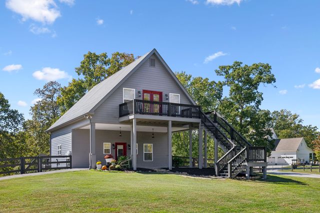4325 Cave Springs Rd, Columbia, TN 38401
