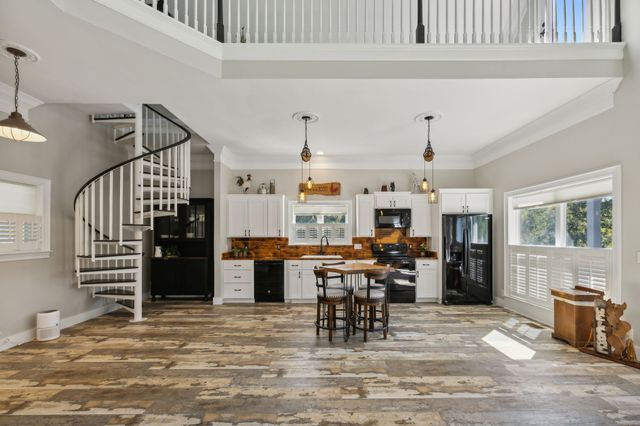 4325 Cave Springs Rd, Columbia, TN 38401