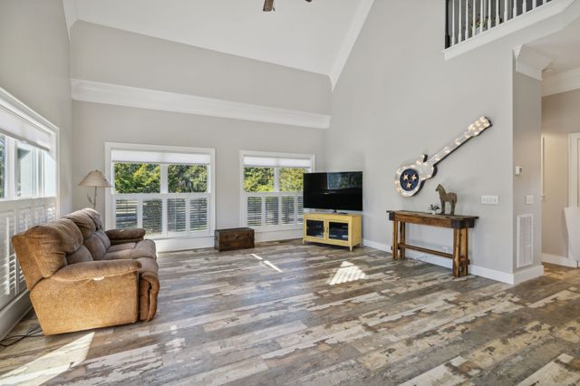 4325 Cave Springs Rd, Columbia, TN 38401