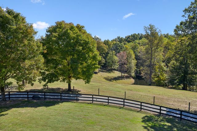 4325 Cave Springs Rd, Columbia, TN 38401