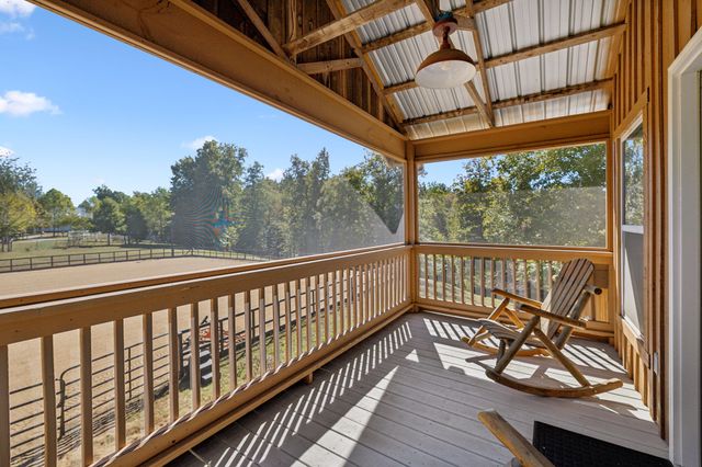 4325 Cave Springs Rd, Columbia, TN 38401