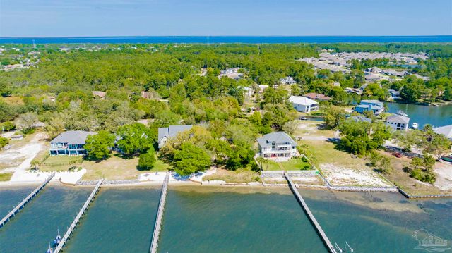 4503 Brickyard Bayou Rd, Gulf Breeze, FL 32563