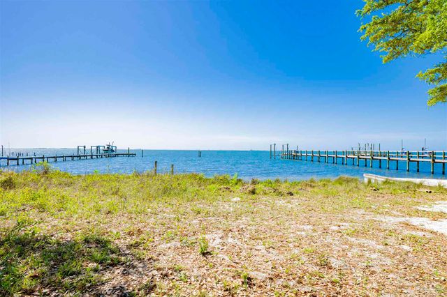 4503 Brickyard Bayou Rd, Gulf Breeze, FL 32563