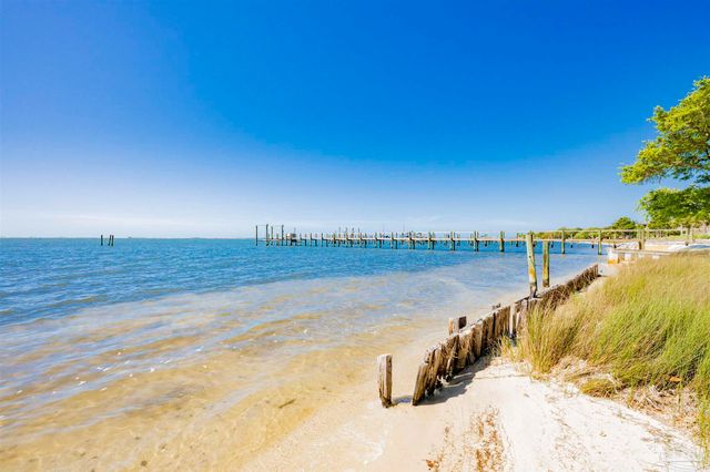 4503 Brickyard Bayou Rd, Gulf Breeze, FL 32563