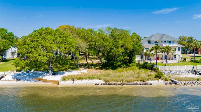 4503 Brickyard Bayou Rd, Gulf Breeze, FL 32563