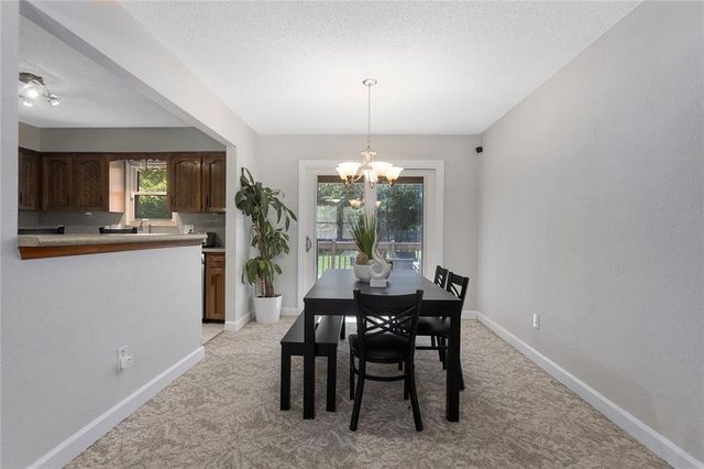 508 SW KILLARNEY Lane, Blue Springs, MO 64014