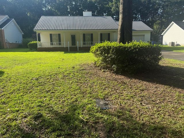 105 Darlington Circle, Dothan, AL 36301