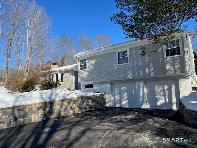51 West Lake Avenue, Guilford, CT 06437