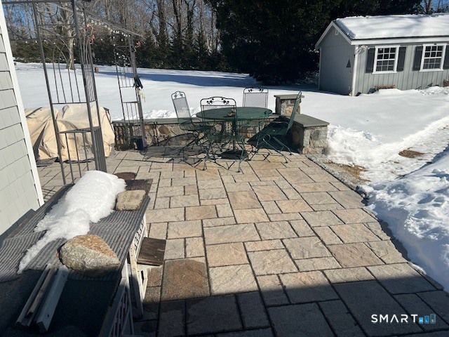 51 West Lake Avenue, Guilford, CT 06437