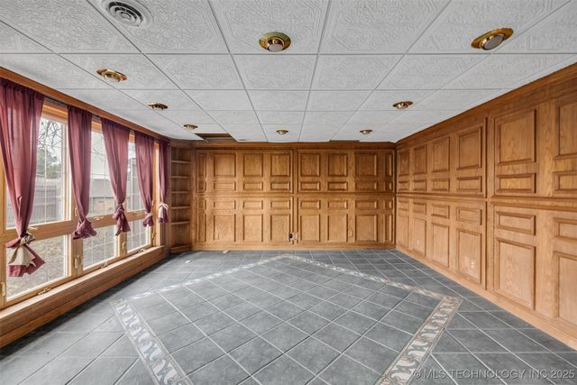 930 S Sinnett Road, Cleveland, OK 74020