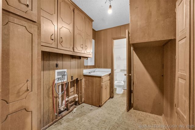 930 S Sinnett Road, Cleveland, OK 74020