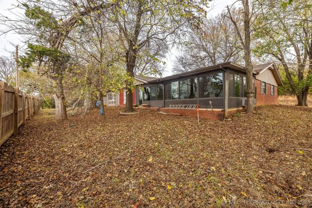 930 S Sinnett Road, Cleveland, OK 74020