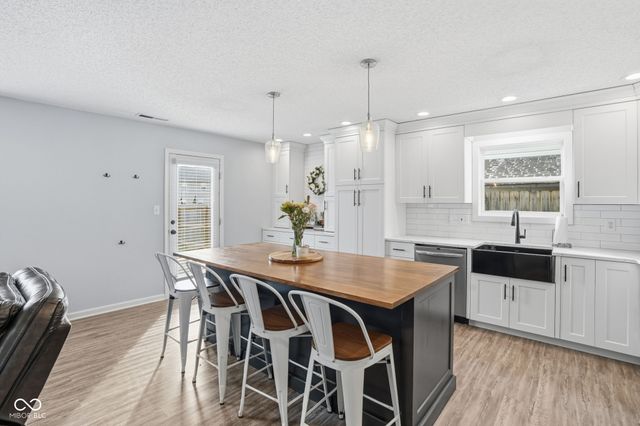 5239 Bombay Drive, Indianapolis, IN 46239