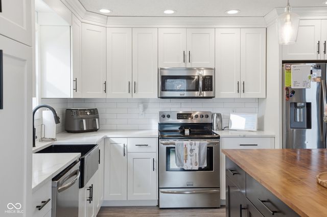 5239 Bombay Drive, Indianapolis, IN 46239