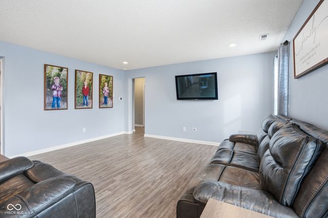 5239 Bombay Drive, Indianapolis, IN 46239