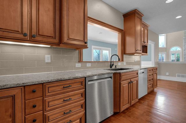 2478 Deseret Drive, Powell, OH 43065