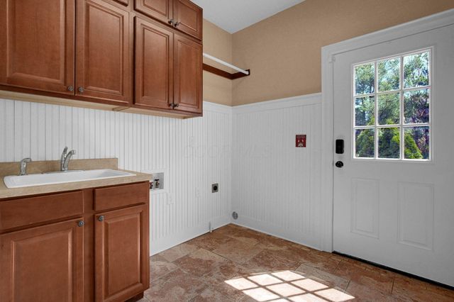 2478 Deseret Drive, Powell, OH 43065