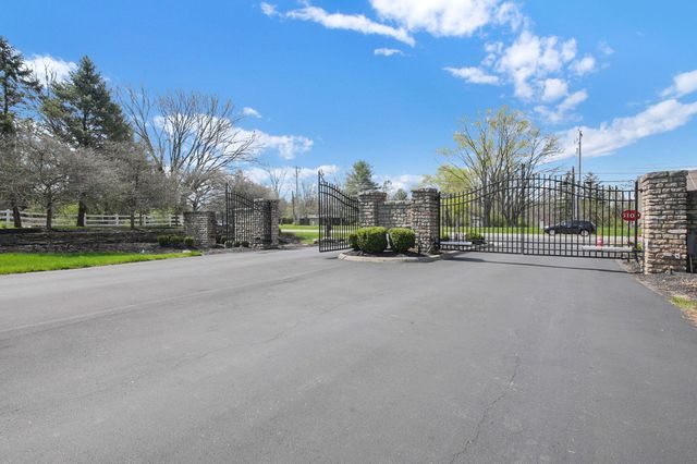 2478 Deseret Drive, Powell, OH 43065