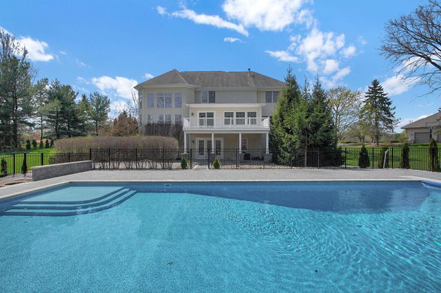 2478 Deseret Drive, Powell, OH 43065