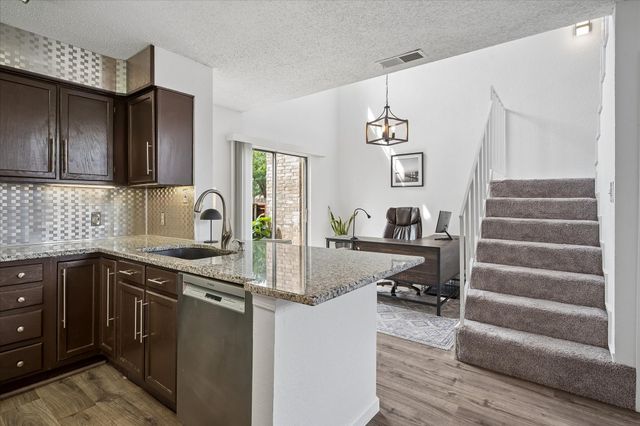 4748 Old Bent Tree Lane 101, Dallas, TX 75287