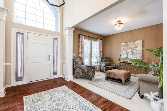 908 Blue Ridge Drive, Streamwood, IL 60107