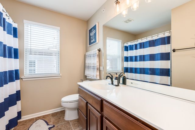 908 Blue Ridge Drive, Streamwood, IL 60107