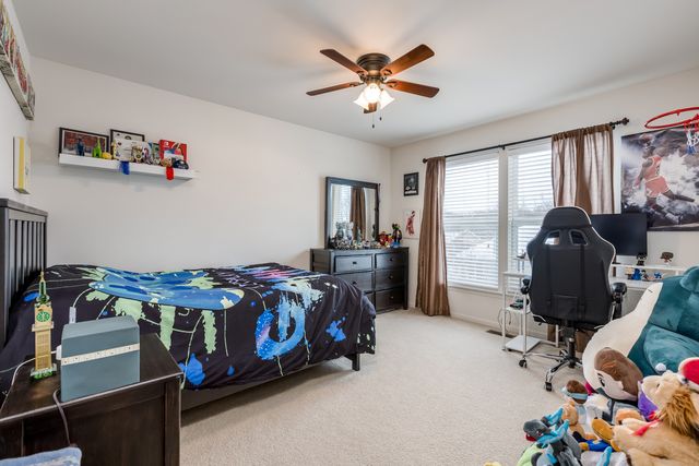 908 Blue Ridge Drive, Streamwood, IL 60107