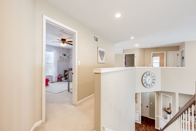 908 Blue Ridge Drive, Streamwood, IL 60107