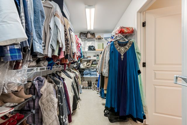 908 Blue Ridge Drive, Streamwood, IL 60107