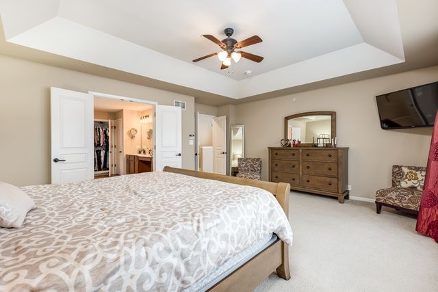 908 Blue Ridge Drive, Streamwood, IL 60107