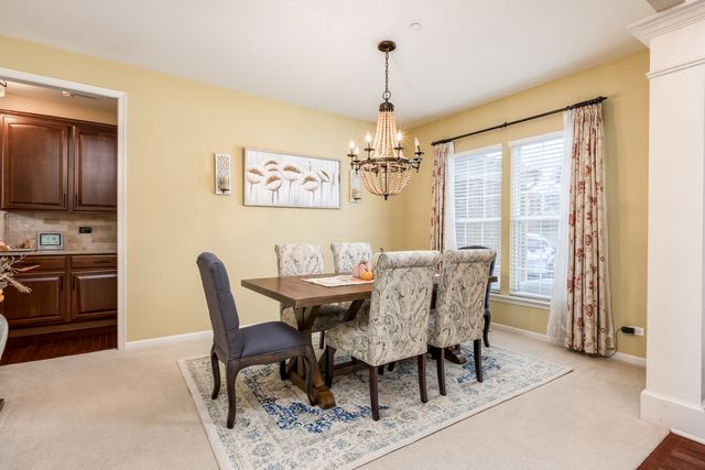 908 Blue Ridge Drive, Streamwood, IL 60107