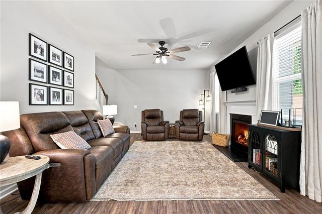 617 Edgemore Road, Canton, GA 30114