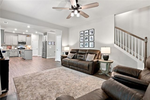 617 Edgemore Road, Canton, GA 30114
