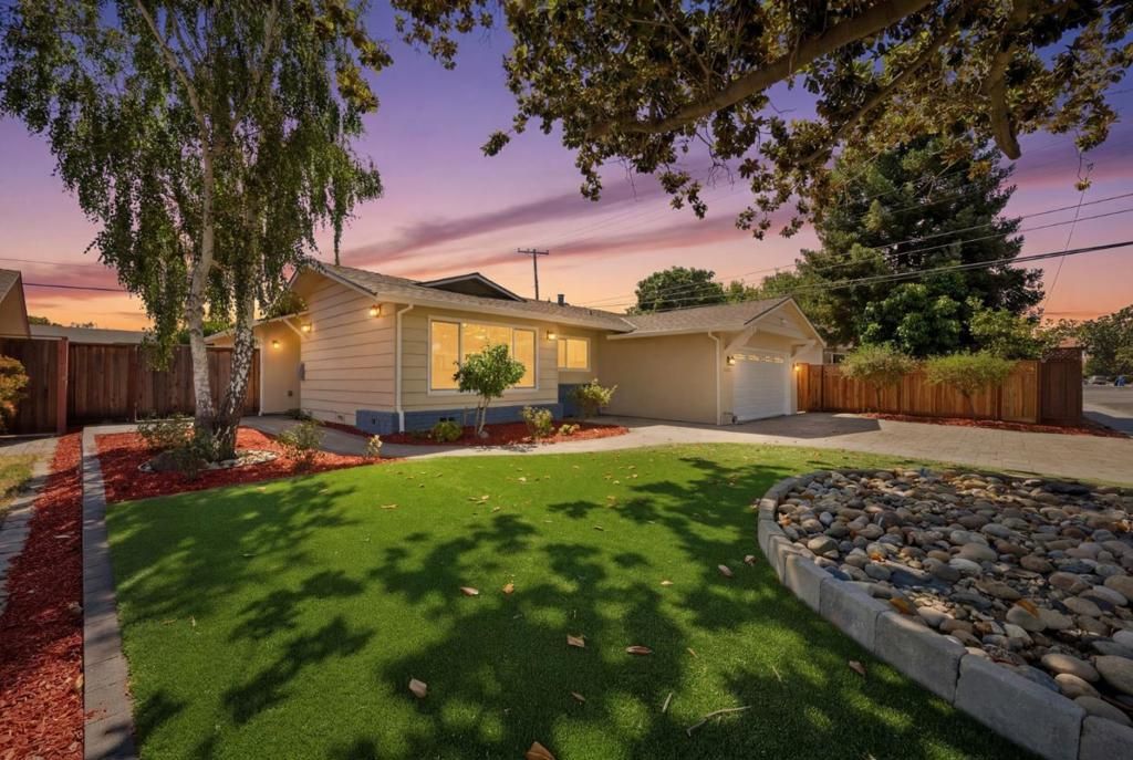 Image 2 of property listing at 2179 Fordham Drive, Santa Clara, CA 95051