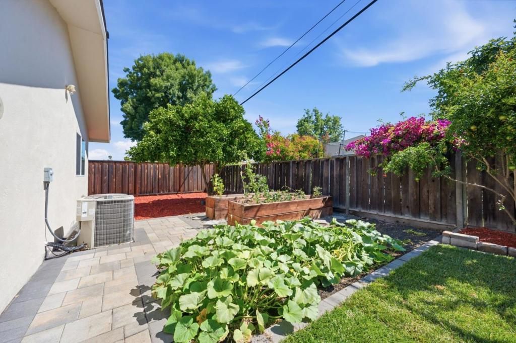 Image 32 of property listing at 2179 Fordham Drive, Santa Clara, CA 95051