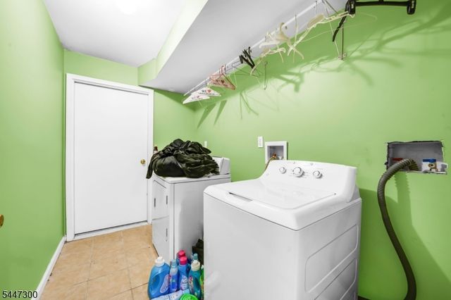 64 Brunswick St, Newark City, NJ 07114