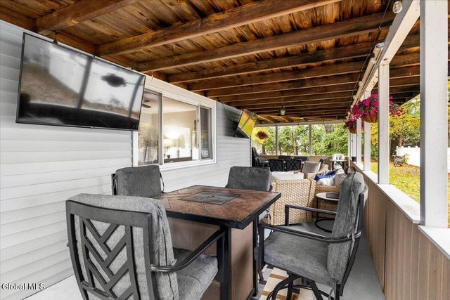 7 Maplewood Parkway, South Glens Falls, NY 12803