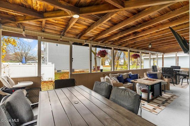 7 Maplewood Parkway, South Glens Falls, NY 12803