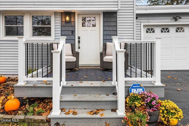 7 Maplewood Parkway, South Glens Falls, NY 12803