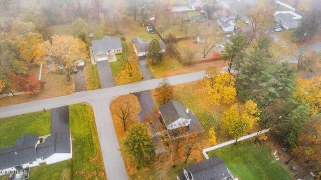 7 Maplewood Parkway, South Glens Falls, NY 12803