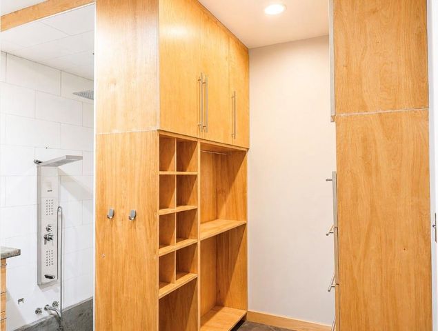 4530 Walker Street, Houston, TX 77023
