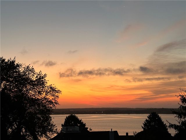 68 Albert Street, Portsmouth, RI 02871