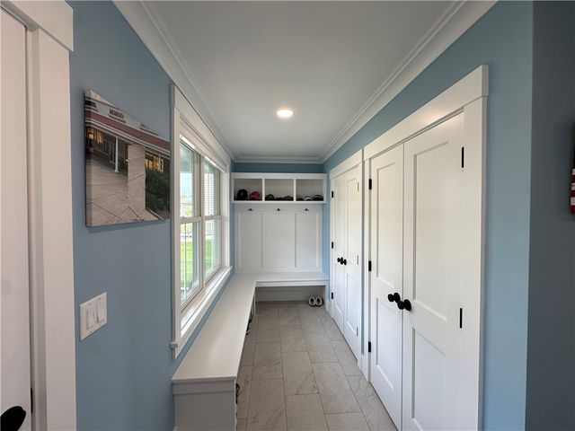68 Albert Street, Portsmouth, RI 02871